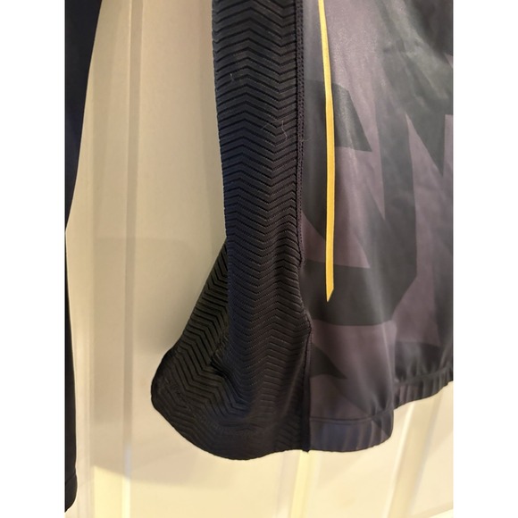 Venum Women's Razor Long Sleeve Rash Guard Shirt, Large - Picture 4 of 8